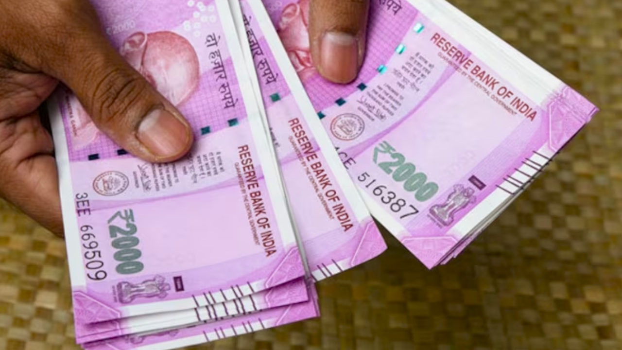 Why has the RBI withdrawn Rs 2000 notes?